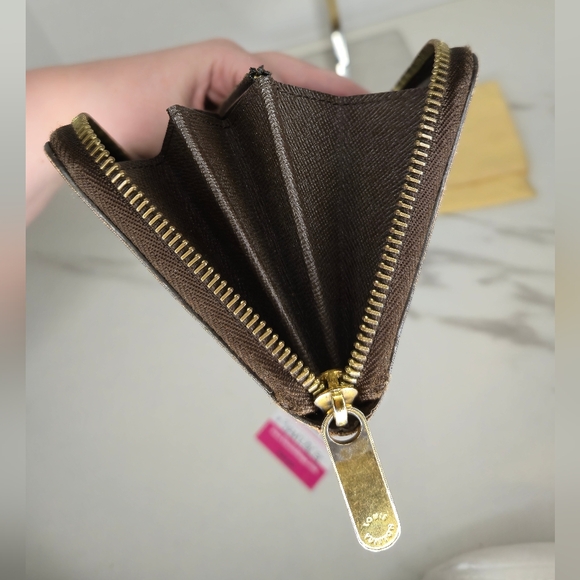 Louis Vuitton Damier Ebene Zippy Wallet with Dust Bag - Picture 10 of 10